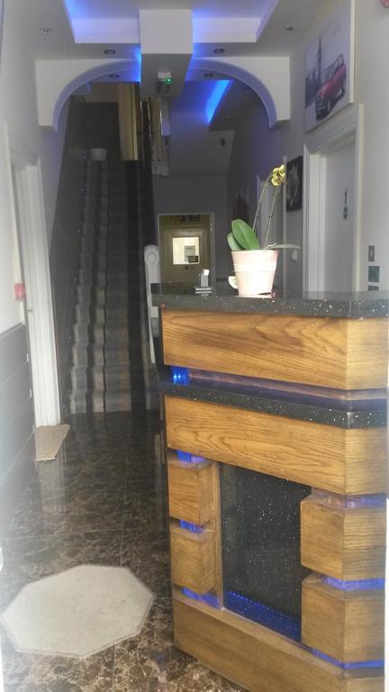 The Crystal Lodge Hotel Croydon Luaran gambar