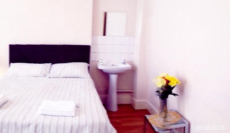The Crystal Lodge Hotel Croydon Bilik gambar