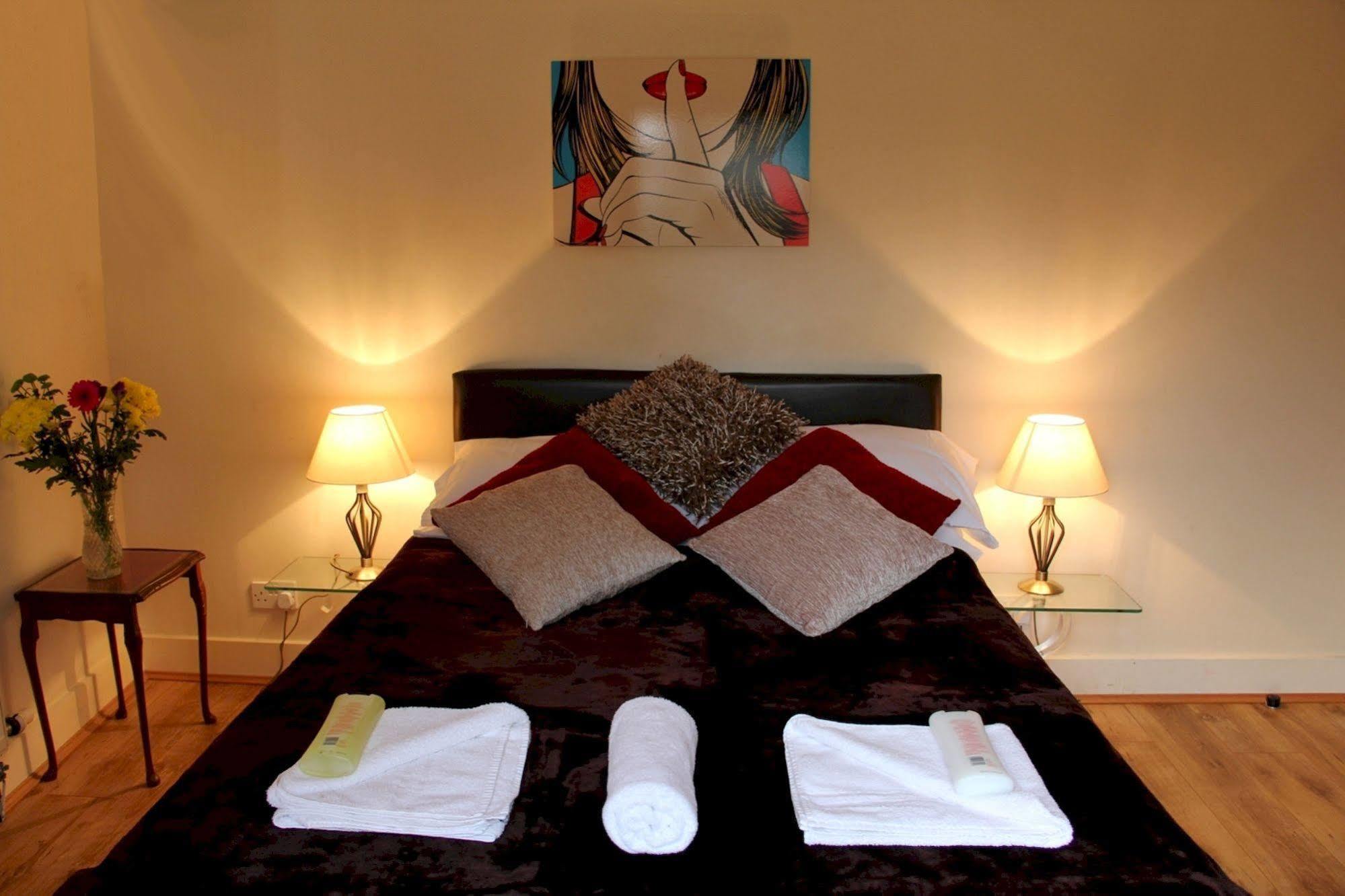 The Crystal Lodge Hotel Croydon Luaran gambar